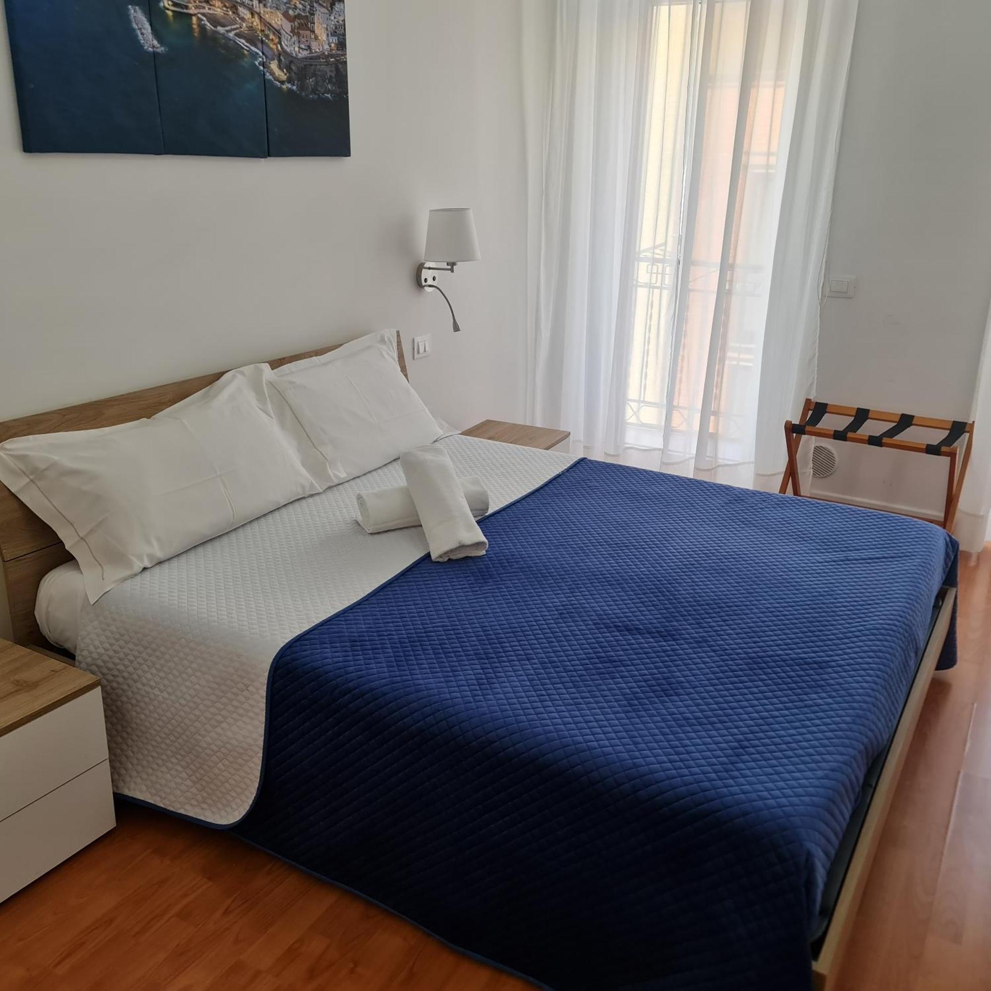 Mare Fuori B&B Salerno Exterior photo